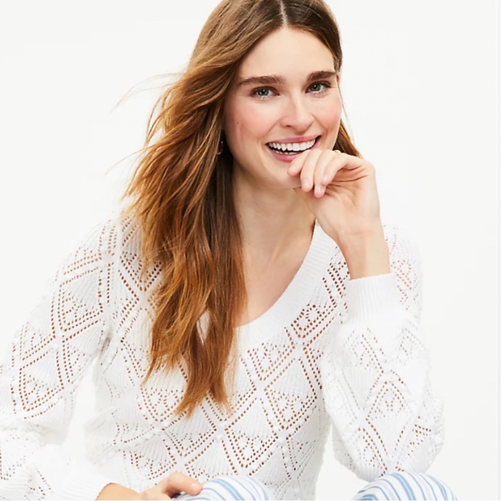 LOFT Women’s White Scoop Neck Sweater